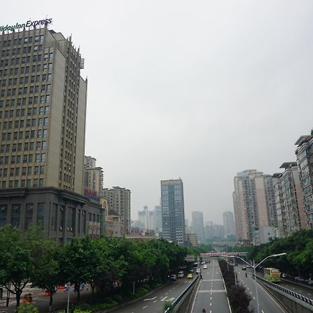Holiday Inn Express Chongqing Guanyinqiao By Ihg Екстер'єр фото