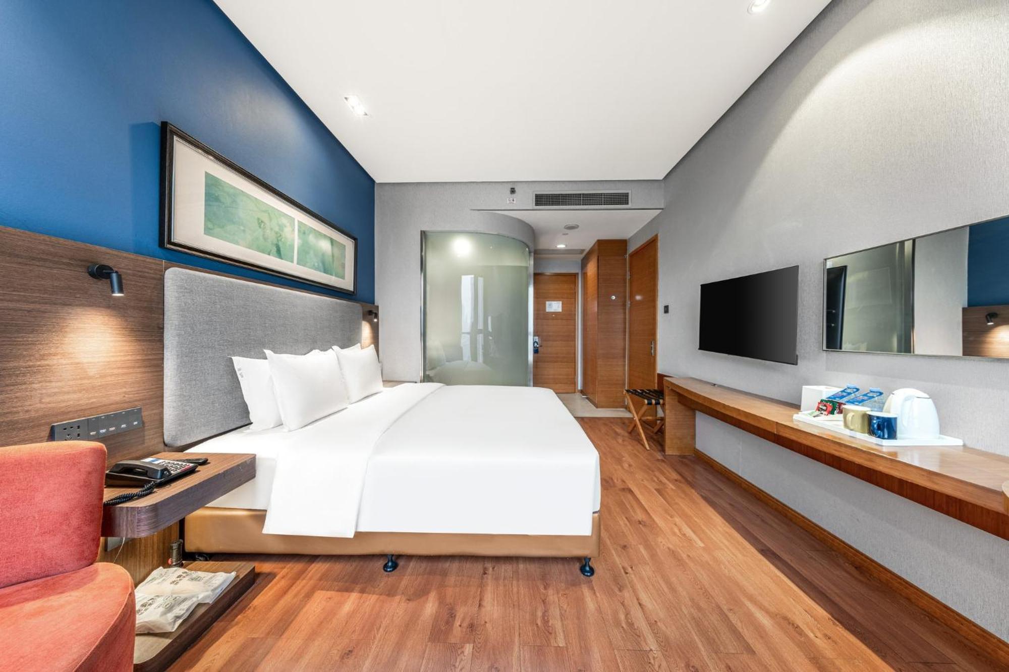 Holiday Inn Express Chongqing Guanyinqiao By Ihg Екстер'єр фото